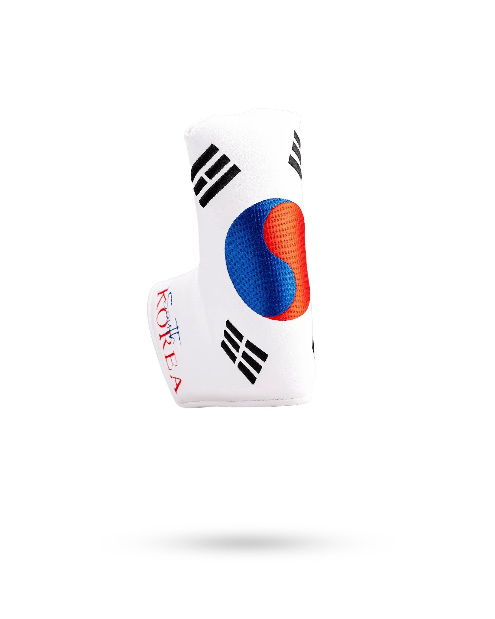 South Korea blade putter cover featuring the national flag design in vibrant colors for stylish golf protection.