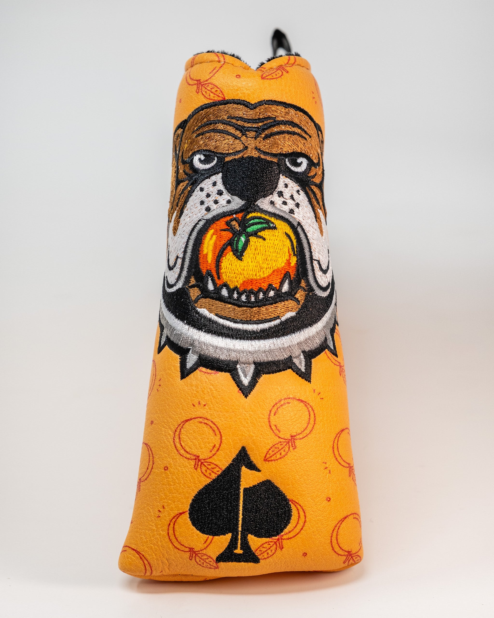 Dawg Country Blade Putter Cover featuring a Bulldog design, made for golf enthusiasts.