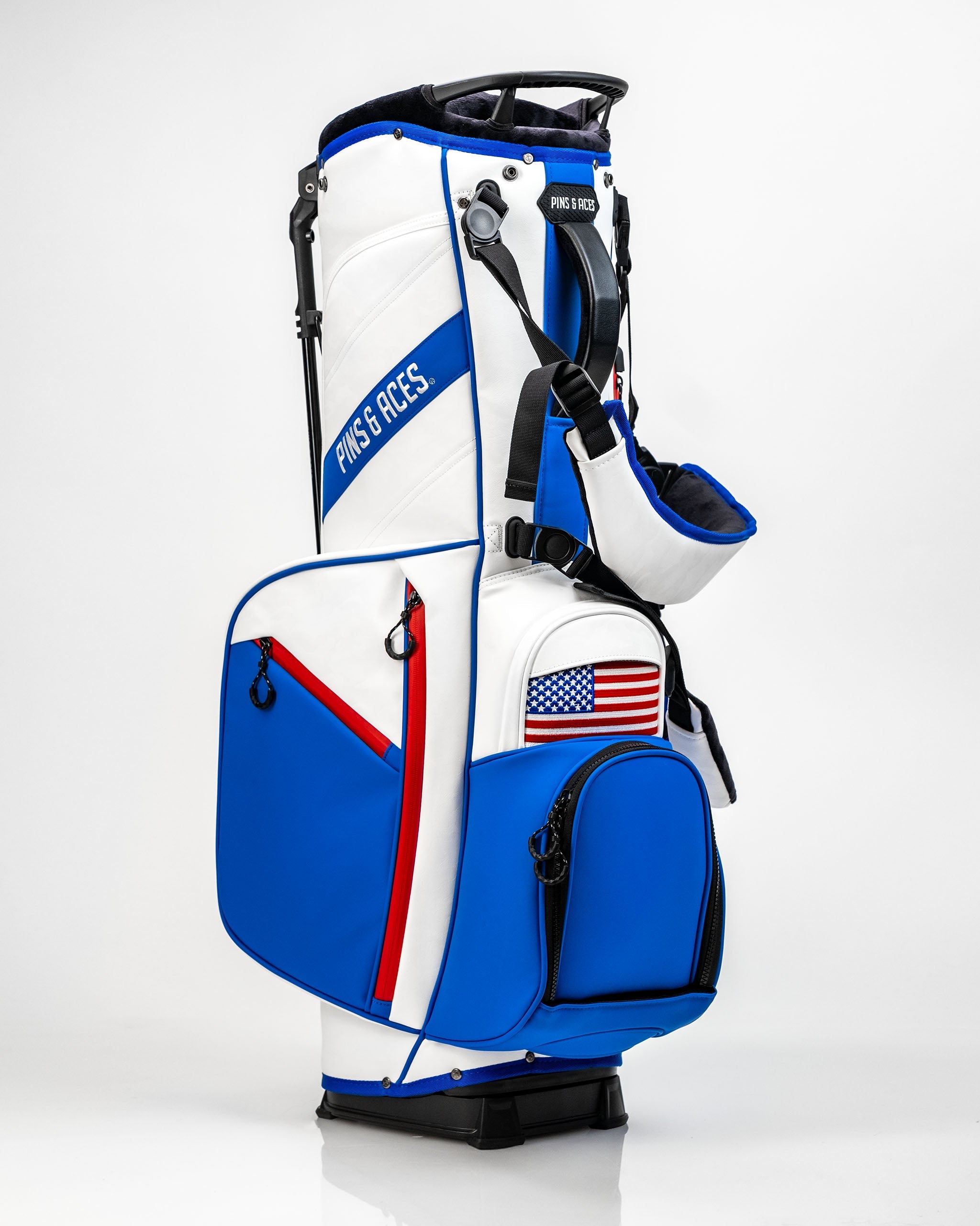 Player Preferred™ Golf Bag in a stylish design, featuring multiple compartments and a durable construction, ideal for golf enthusiasts.