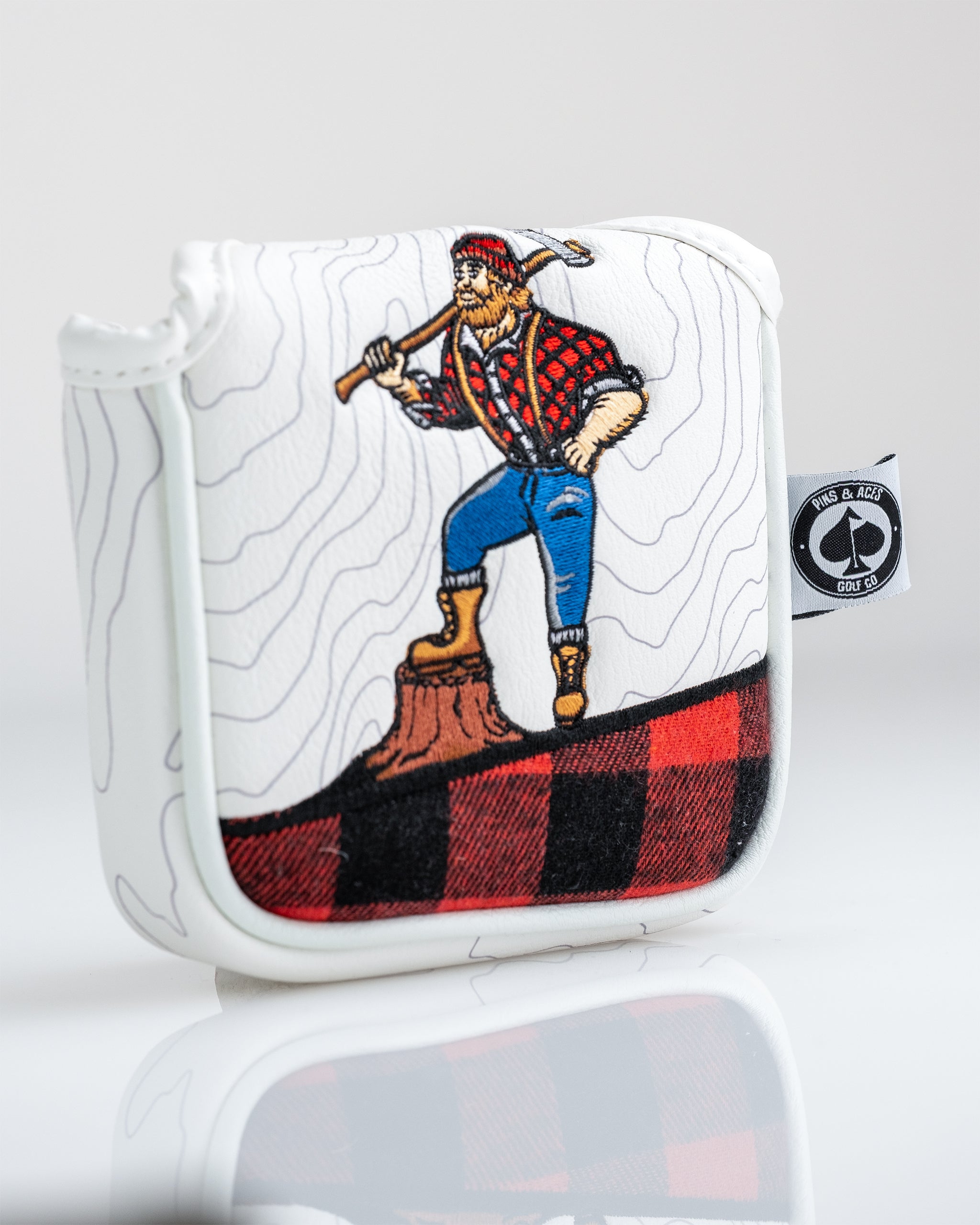Hacker mallet cover designed with a stylish pattern and durable material for golf enthusiasts.