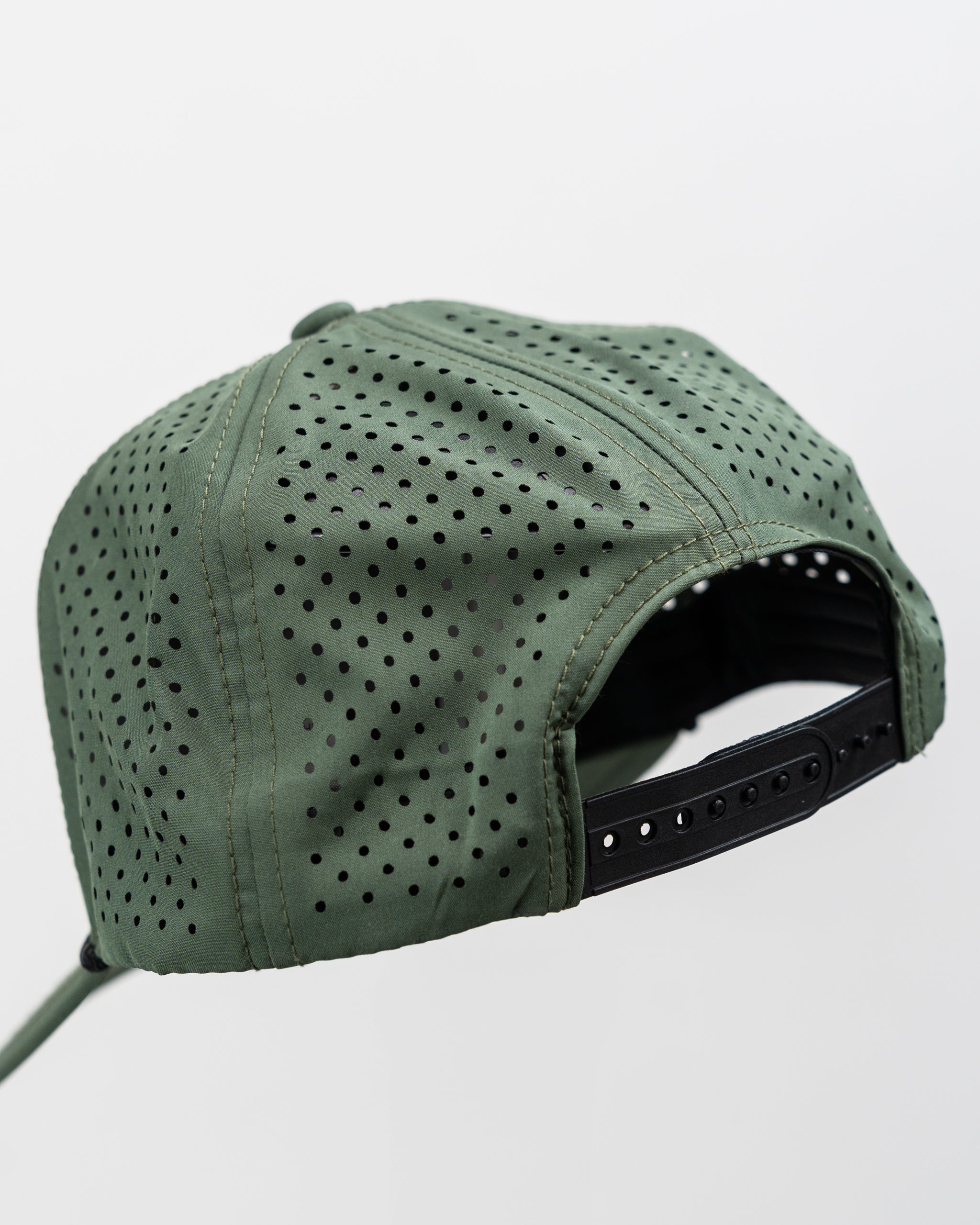 Perforated olive green rope hat with a snapback closure.