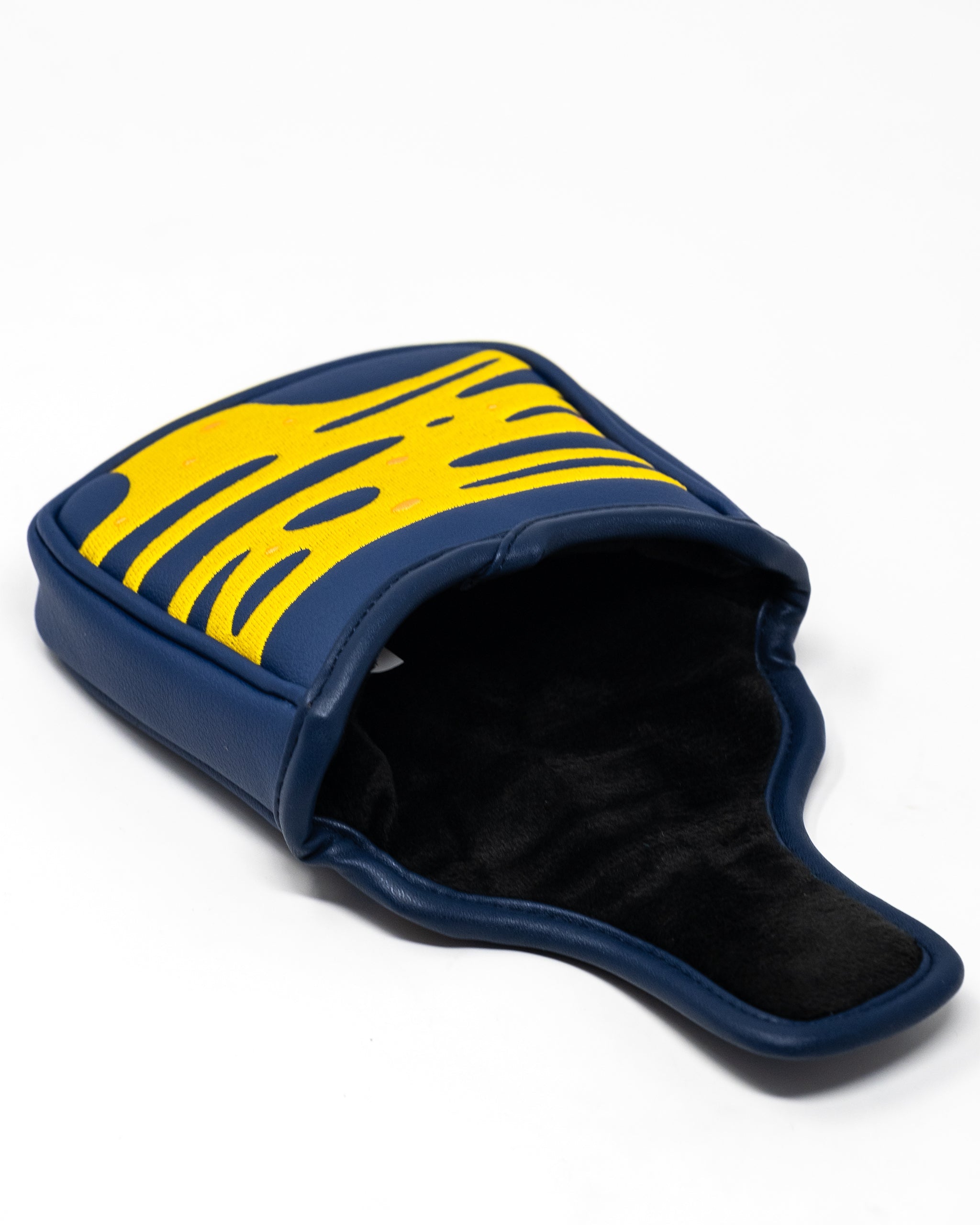 Pizza-themed mallet putter cover with vibrant colors and detailed toppings design.