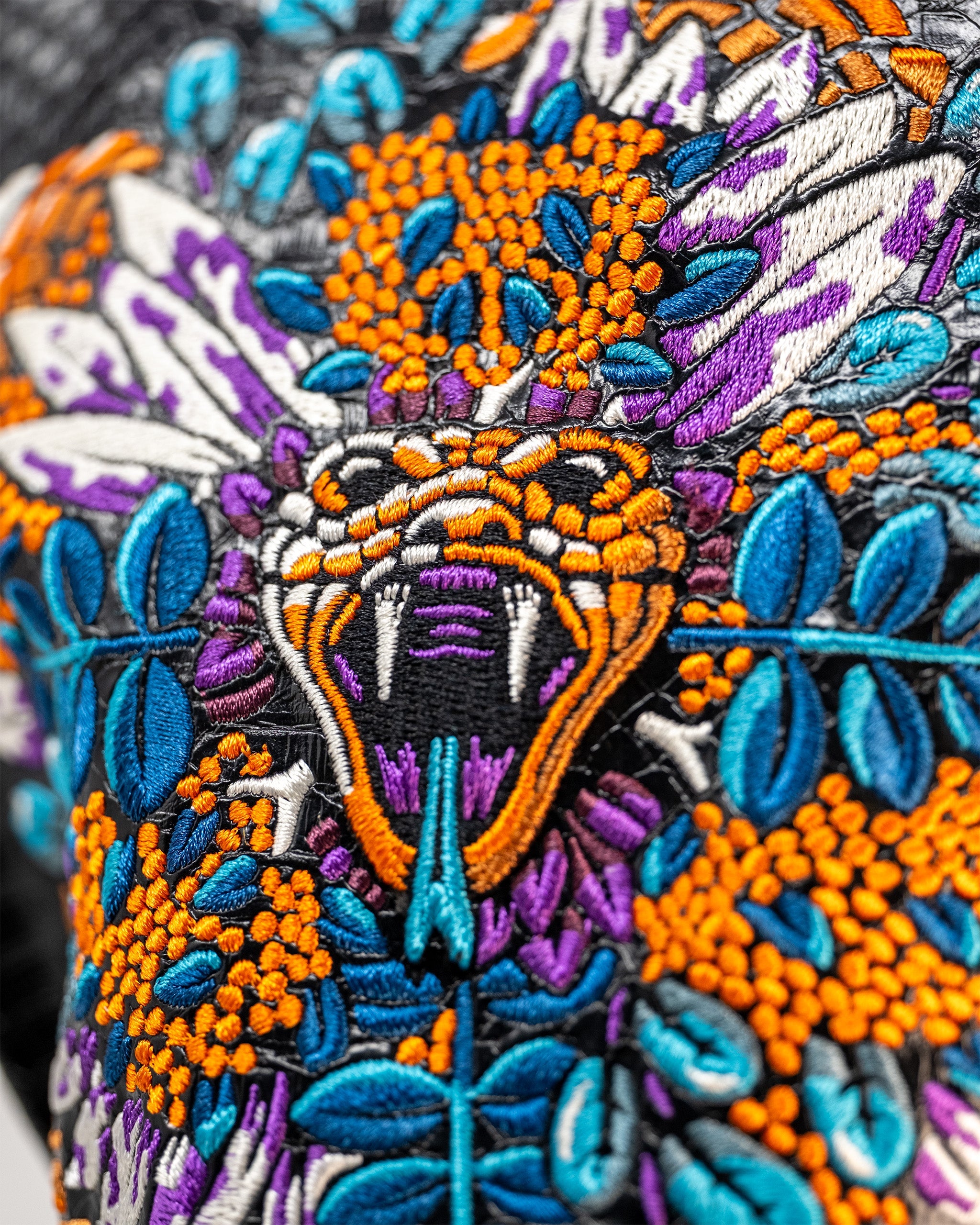 Venom driver cover featuring a vibrant design of the character, perfect for golf clubs.