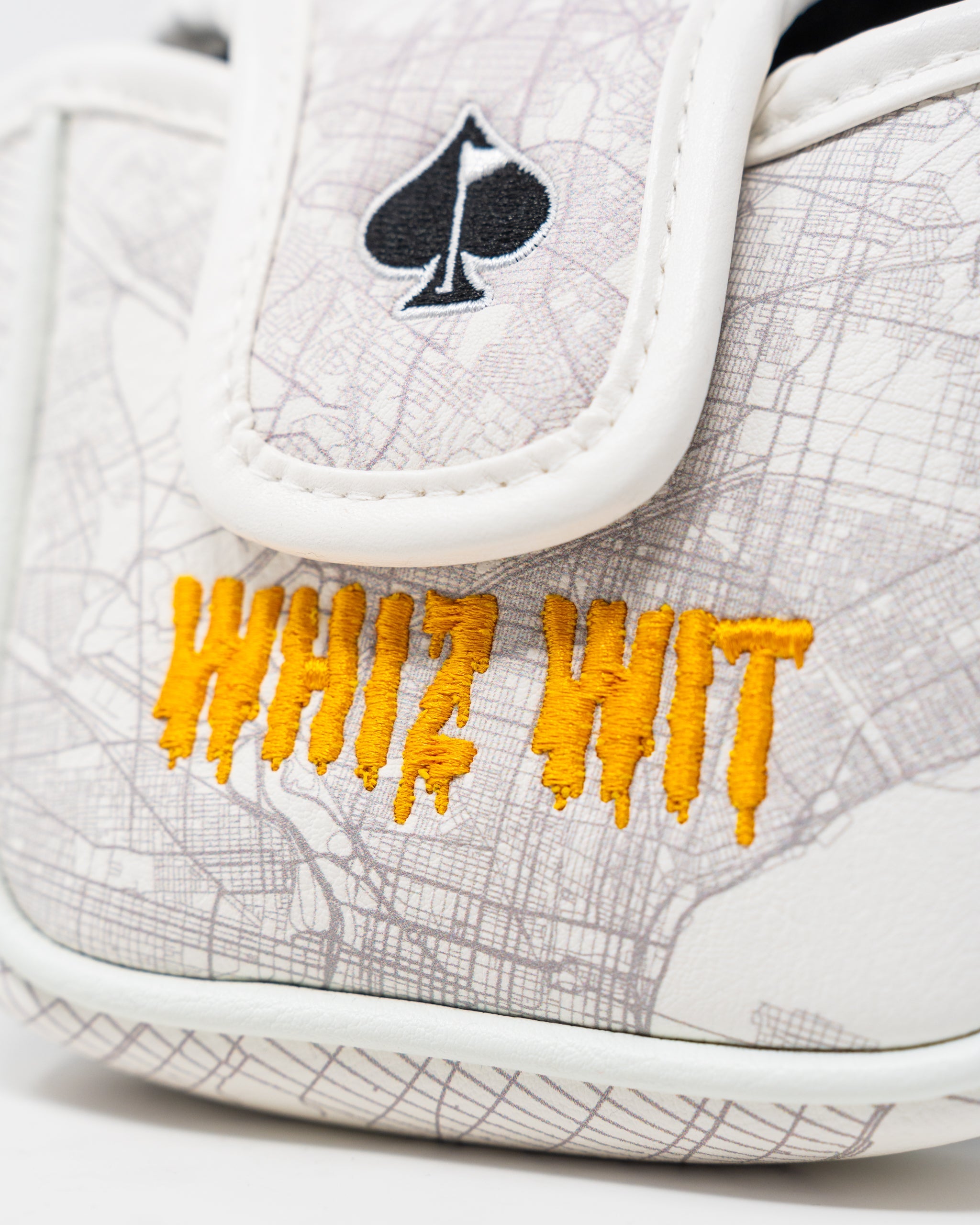 Whiz Wit Mallet Cover featuring a sleek design with a colorful logo, suitable for golf club protection.