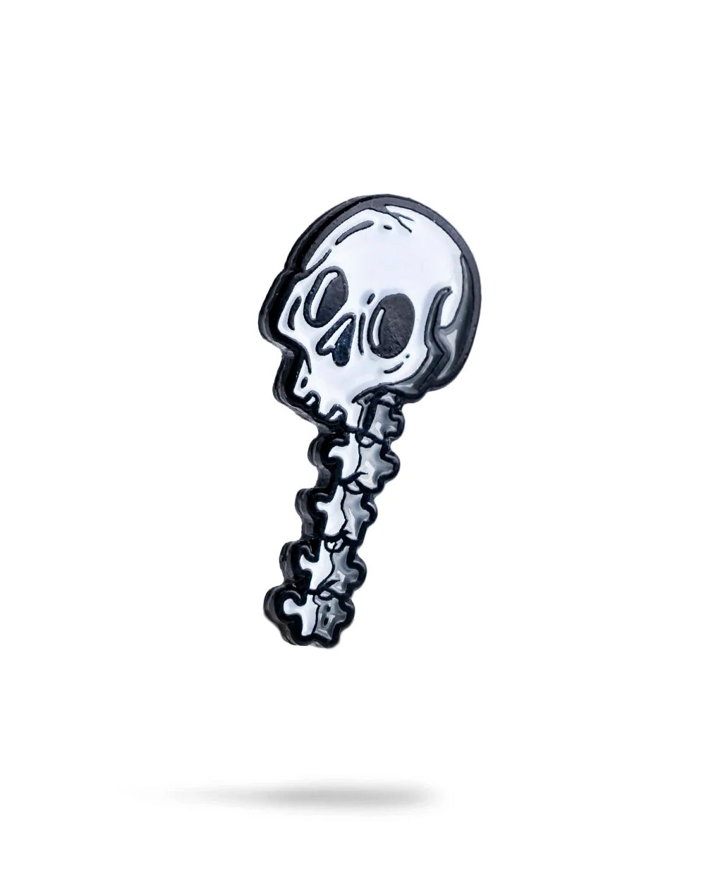 Skeleton ball marker featuring a detailed skull design, perfect for golf enthusiasts.
