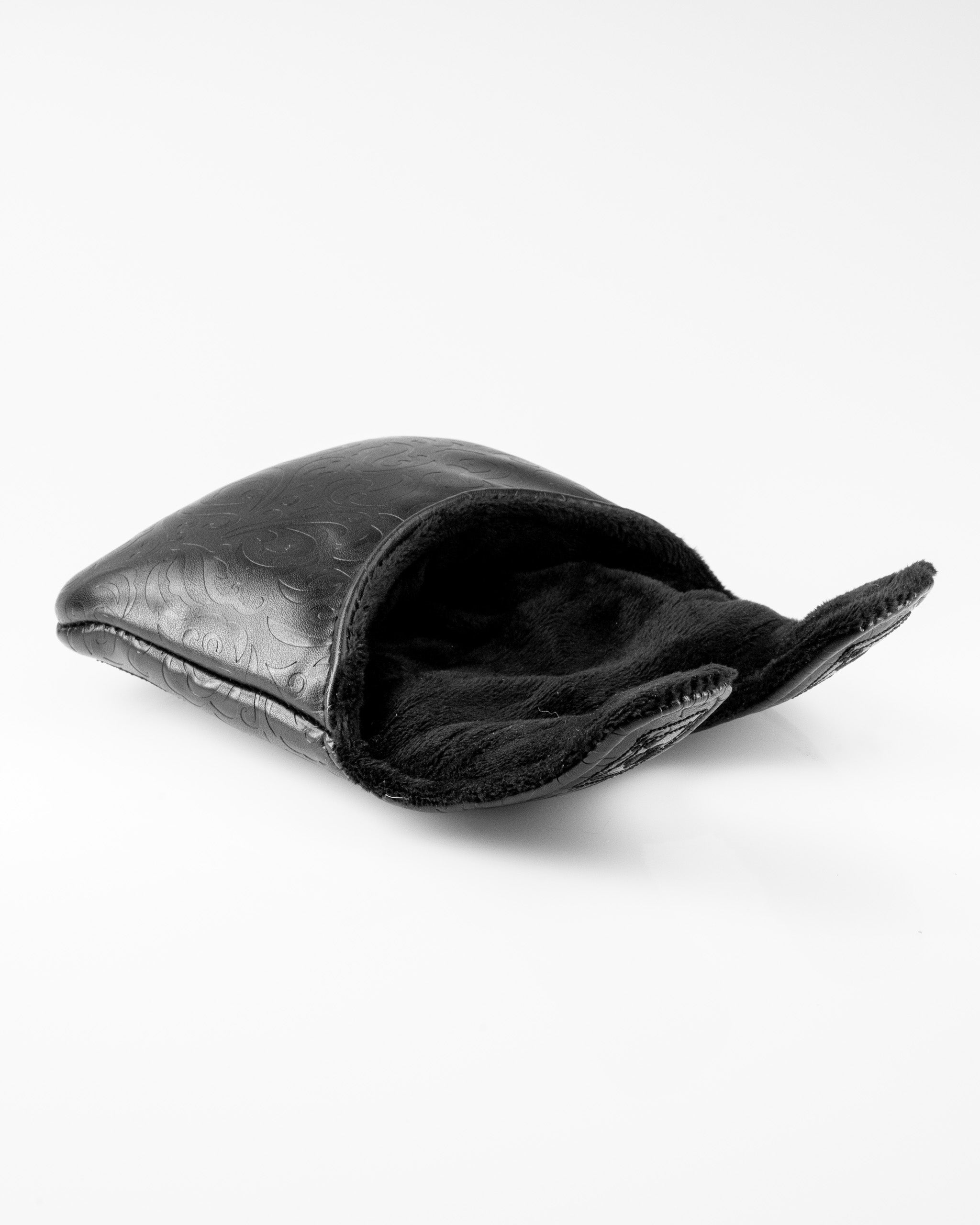 Blackout Ace of Spades center shaft mallet putter cover with a sleek black design and soft interior lining for protection.