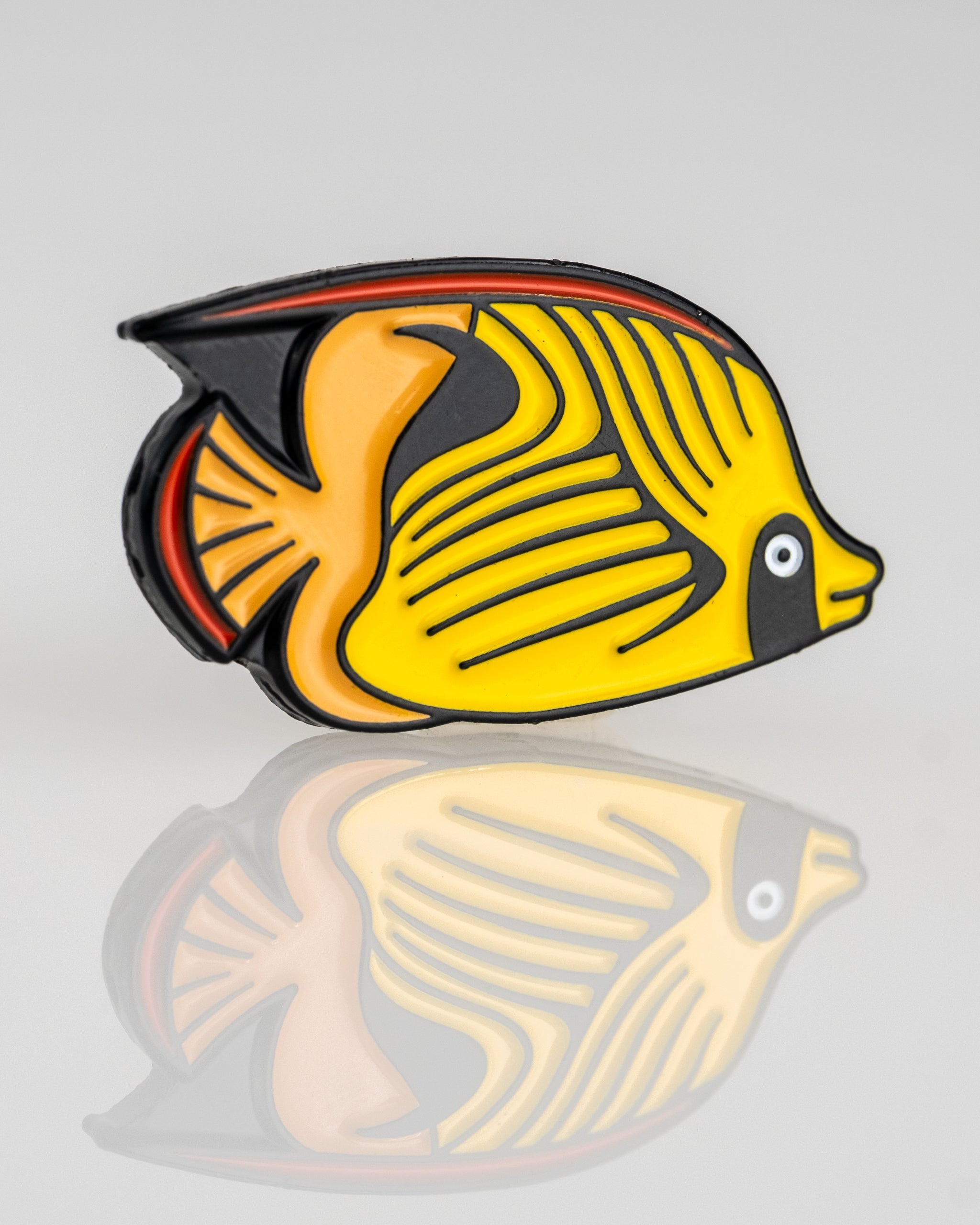 Margaritaville Angel Fish Ball Marker featuring a vibrant, colorful design perfect for golf enthusiasts.