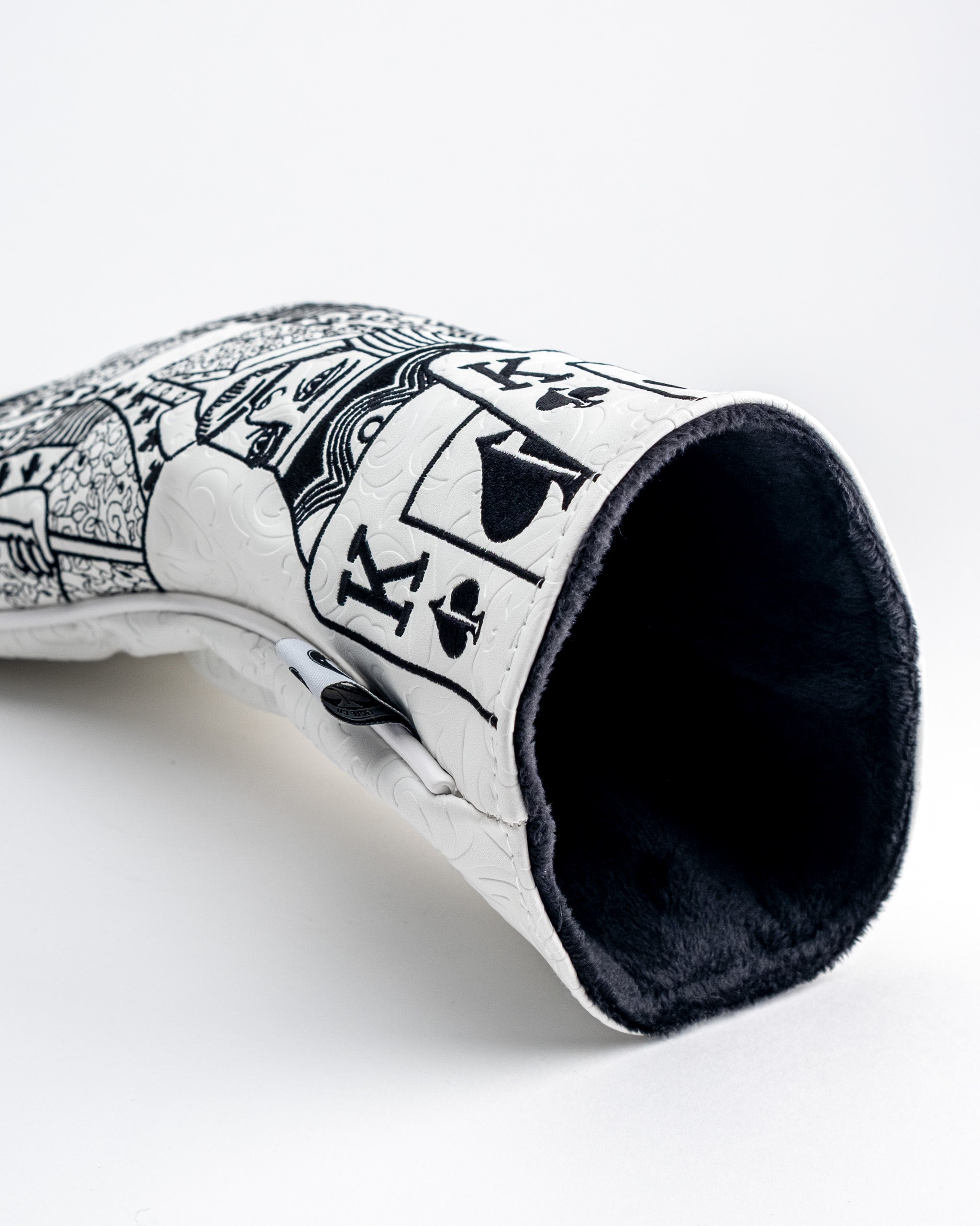 White Out King of Spades driver cover for golf club, featuring a stylish design and protective exterior.