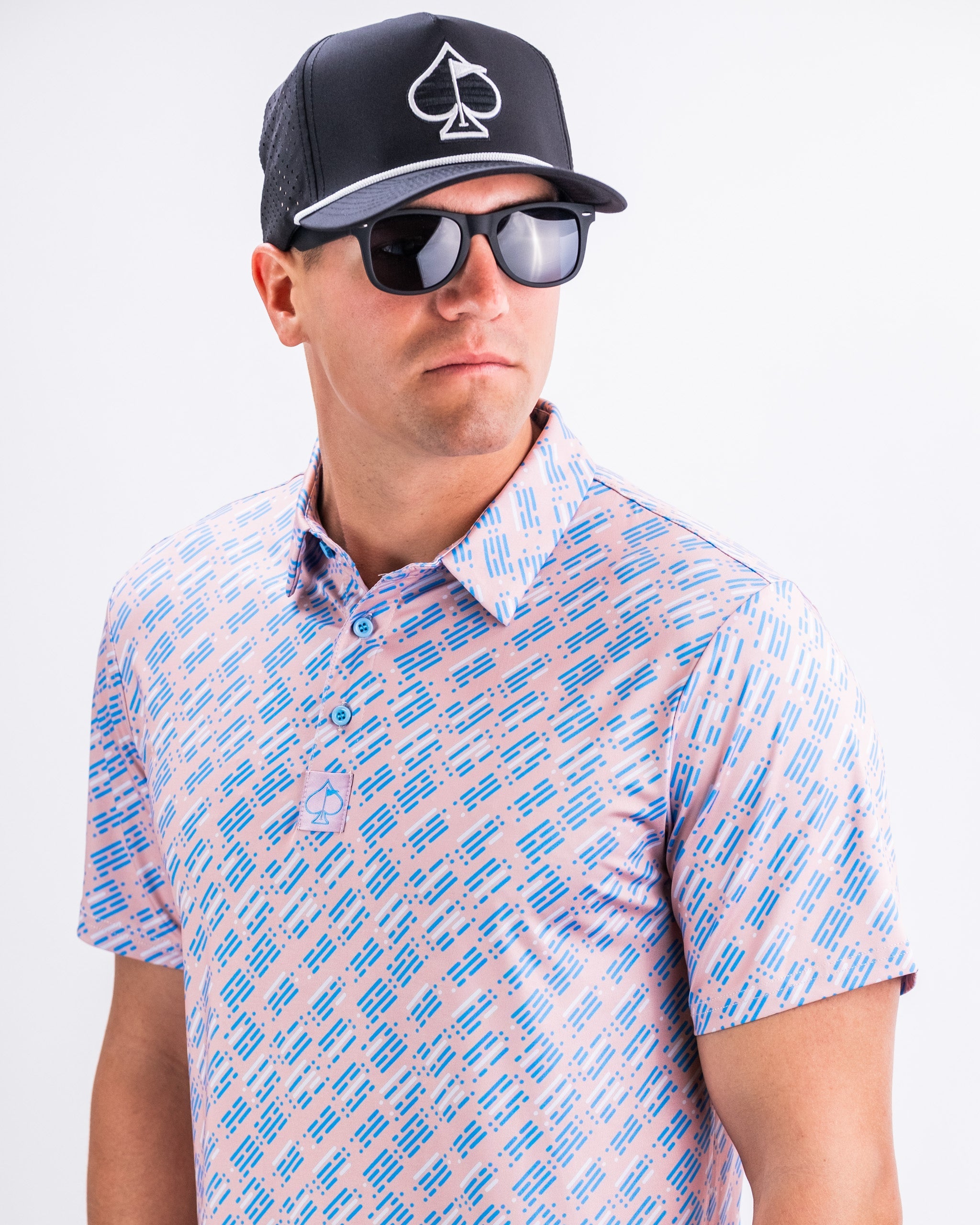 Skyline Dash Pink men's running shoes with a sleek design and vibrant pink color.