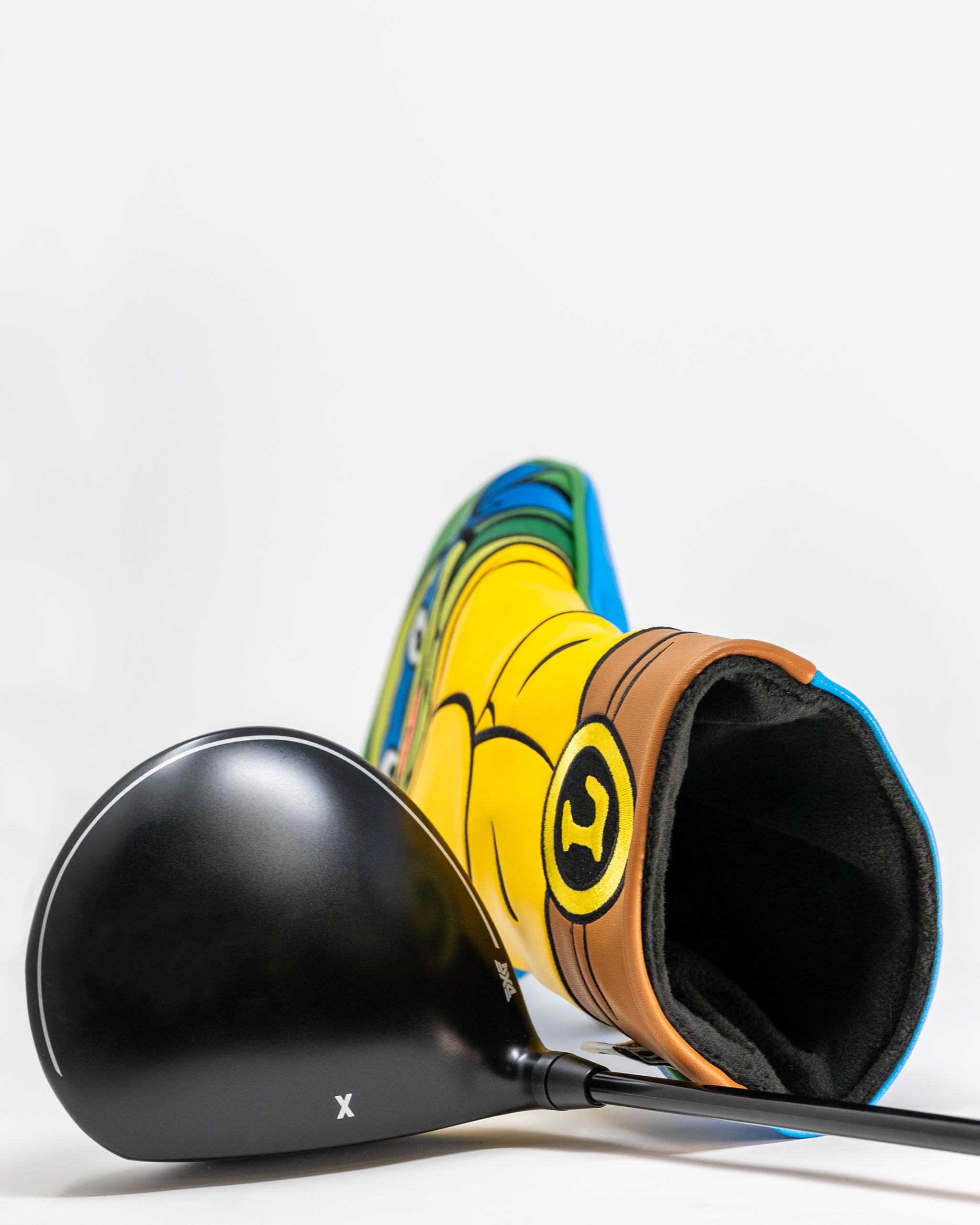 TMNT Leonardo golf driver cover featuring vibrant colors and detailed design of the character's face.