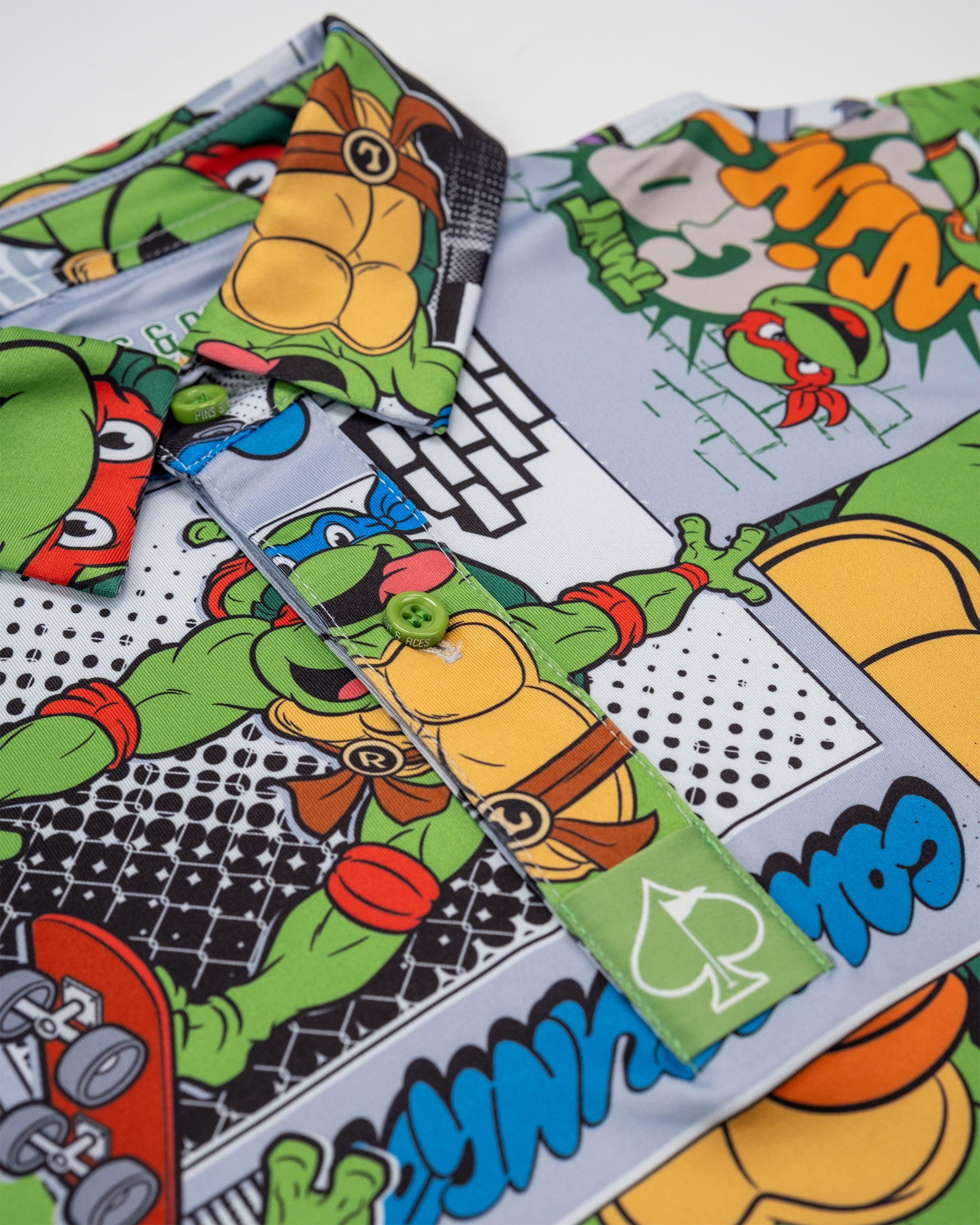 TMNT youth comic strip featuring the Teenage Mutant Ninja Turtles in action, vibrant colors and dynamic poses.
