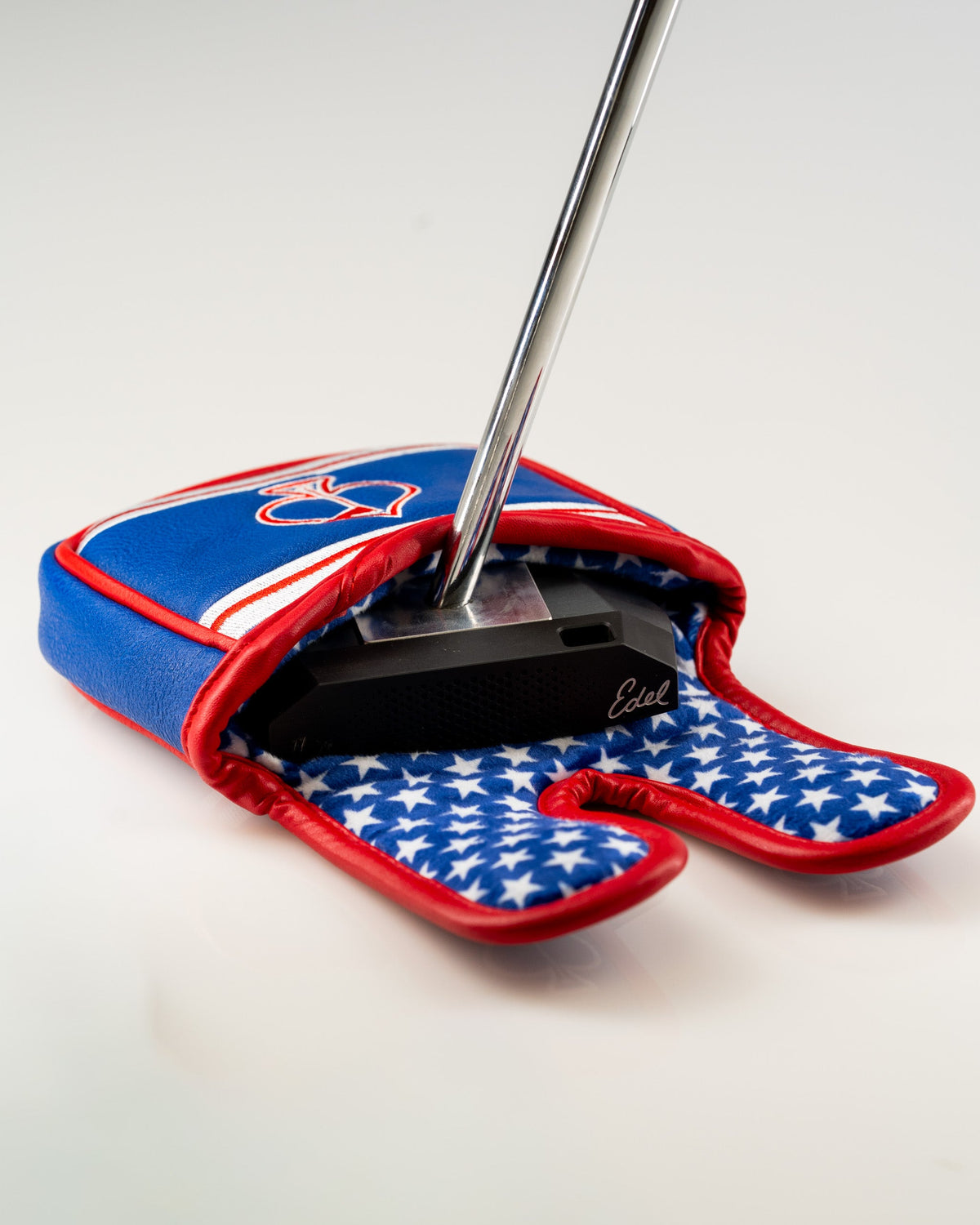 USA Tribute 2.0 center shaft mallet putter cover featuring a patriotic design with stars and stripes, showcasing a sleek putter.