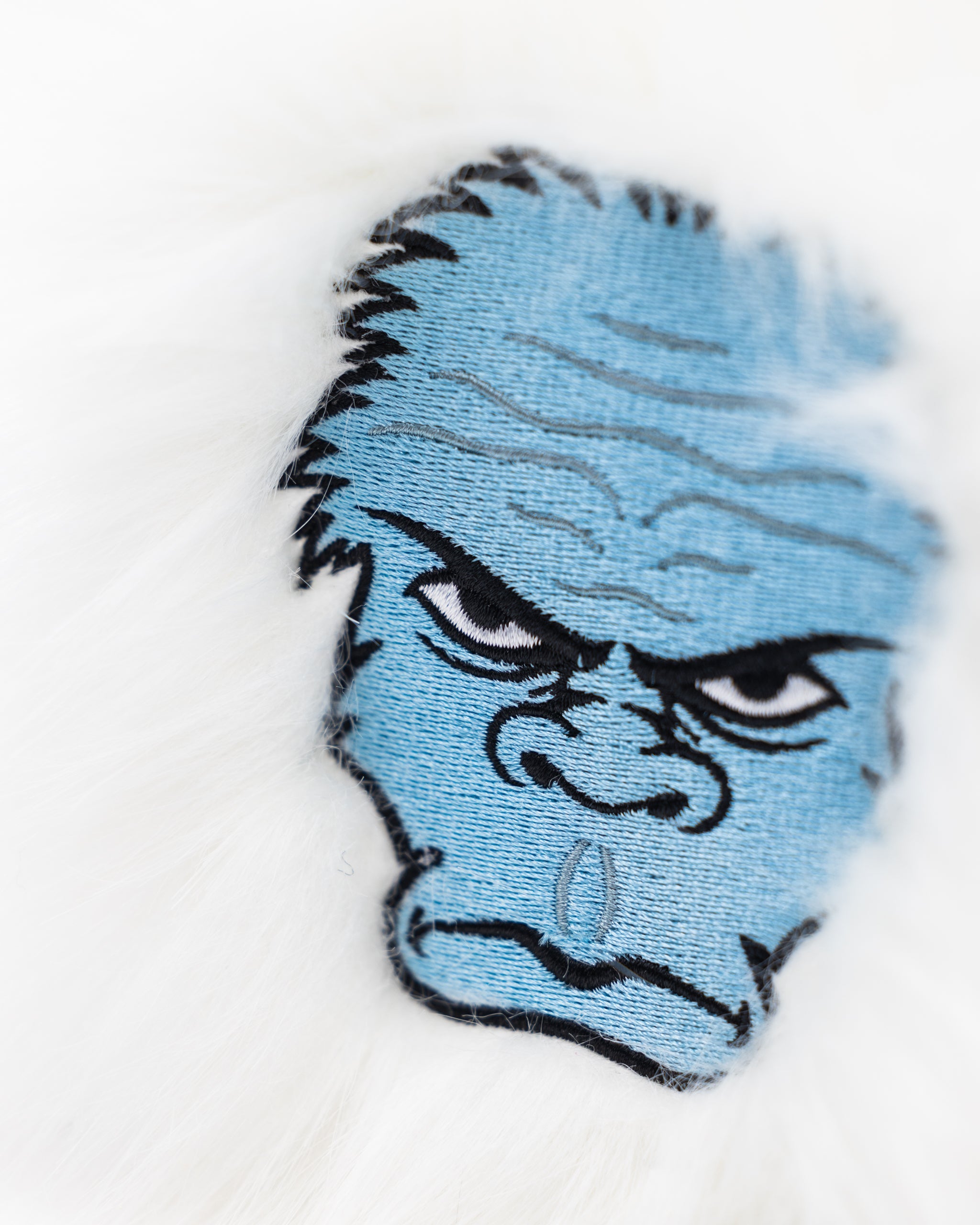 Yeti Mallet Cover in black with white logo, featuring a zippered closure and padded design.
